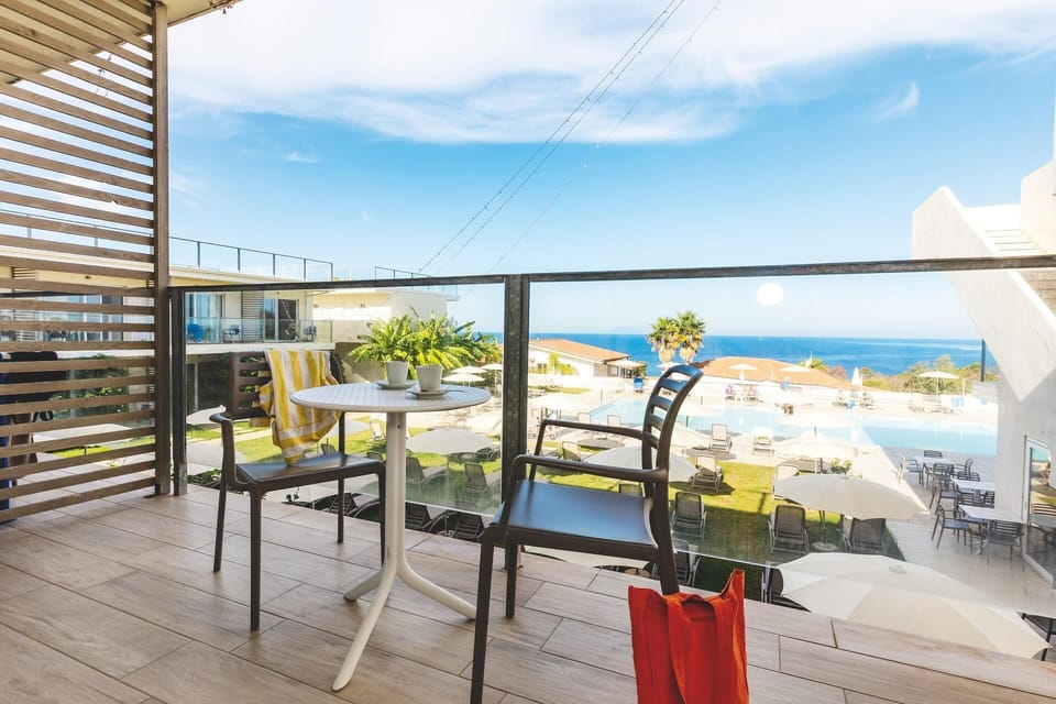 Beach/ocean view