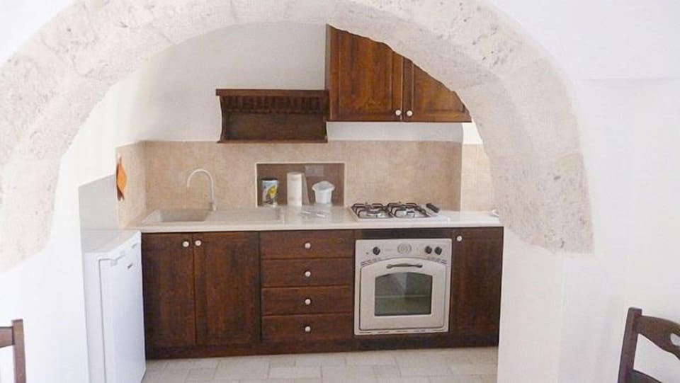 Romantic Apartment, 1 Bedroom | Private kitchen | Full-size fridge, oven, stovetop, espresso maker