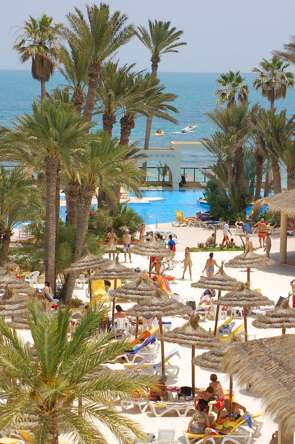 Indoor pool, 2 outdoor pools, pool umbrellas, sun loungers