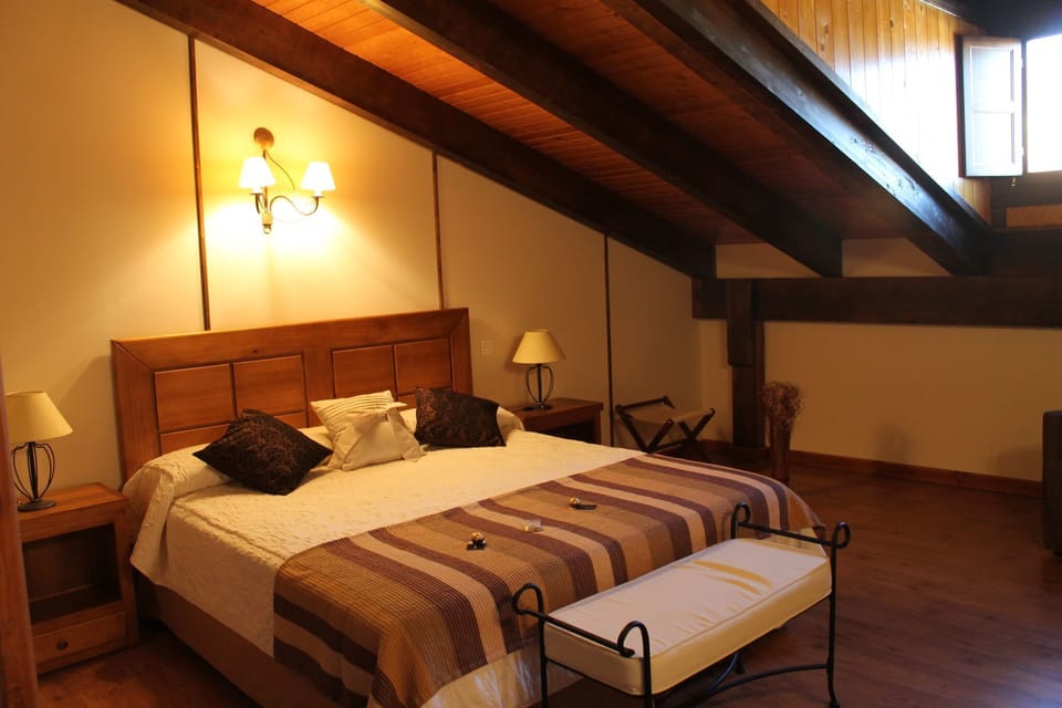 Superior Room (Spa Bath) | Desk, blackout drapes, free WiFi, bed sheets