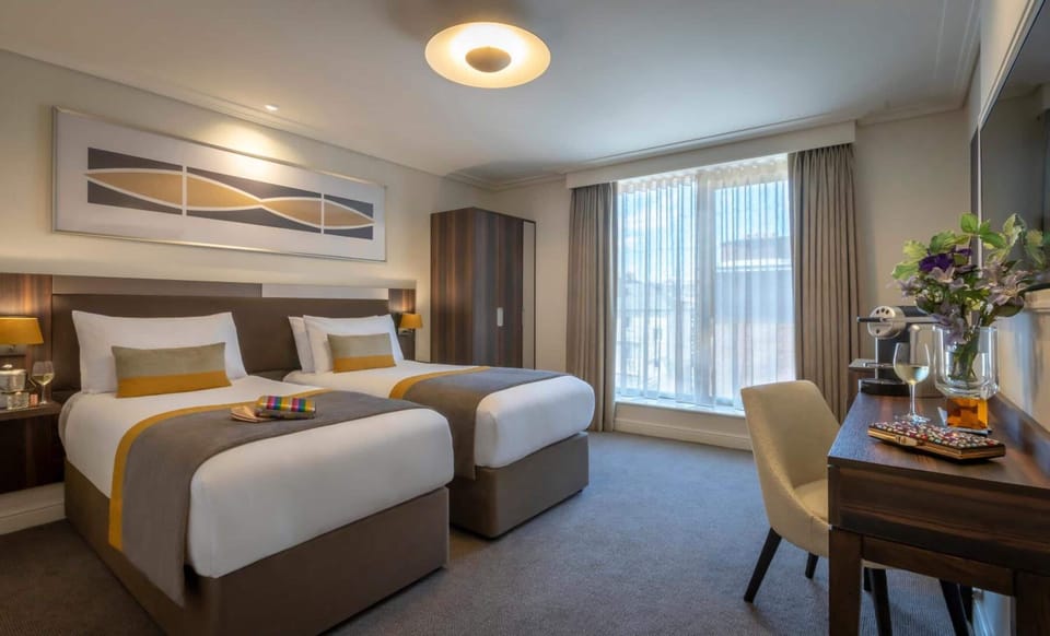 Double & Single Room | In-room safe, desk, soundproofing, iron/ironing board