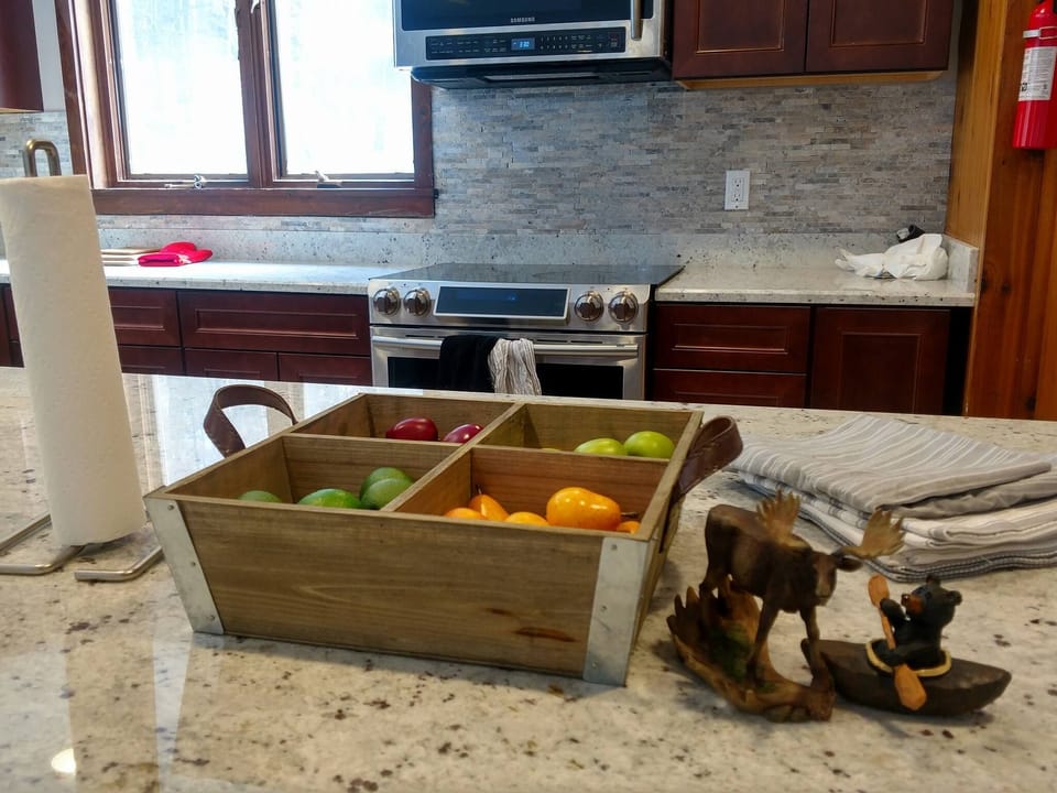 Staineless steel appliances, granite countertop