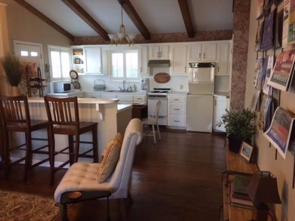 Washer Dryer
Open Floor Plan