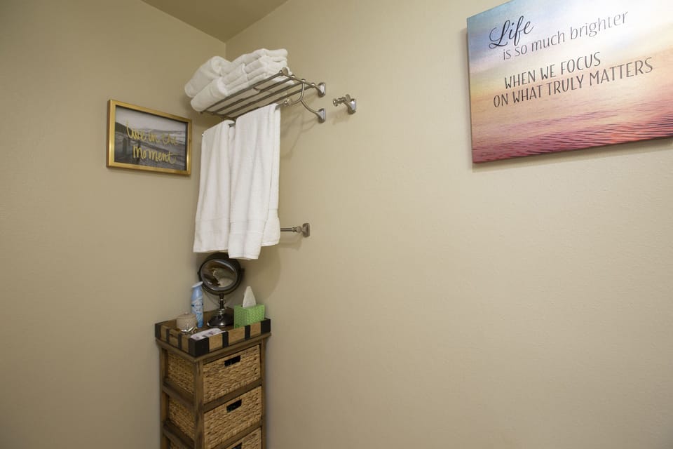 Newly remodeled bathroom with all the amenities!