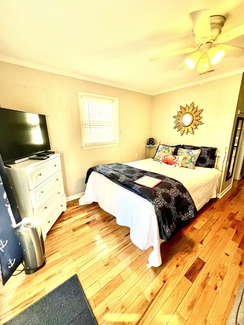 Queen bed with sheets provided.