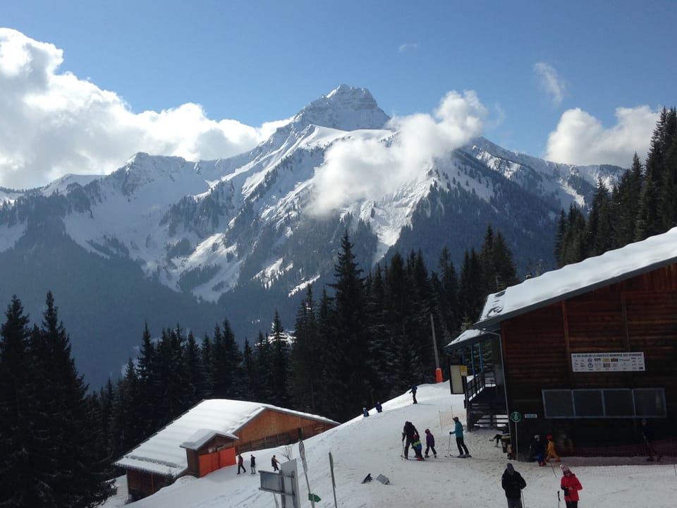 Chatel which can be reached on skis within 1 hour 