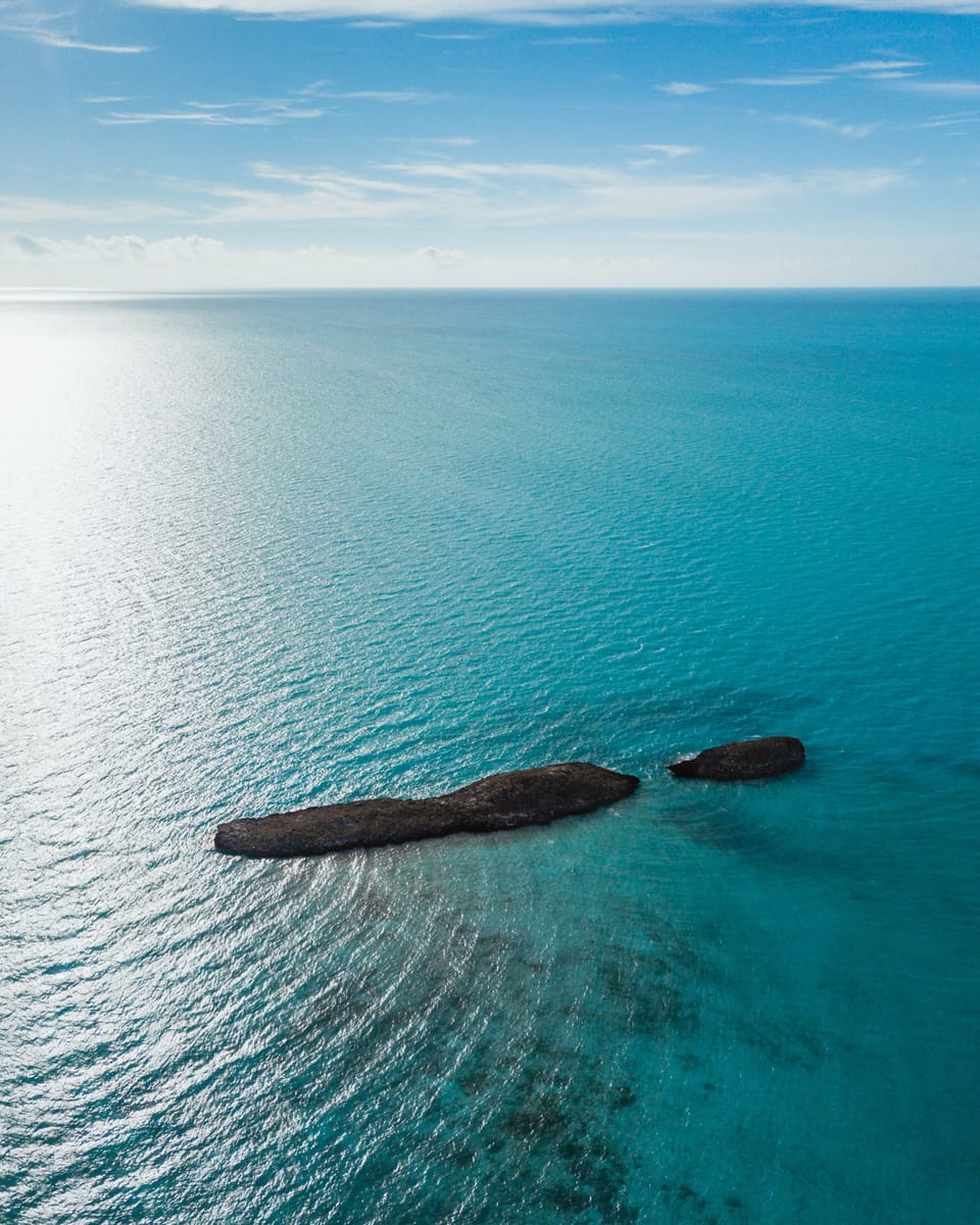 Nearby island kayaking distance. Great snorkling!
