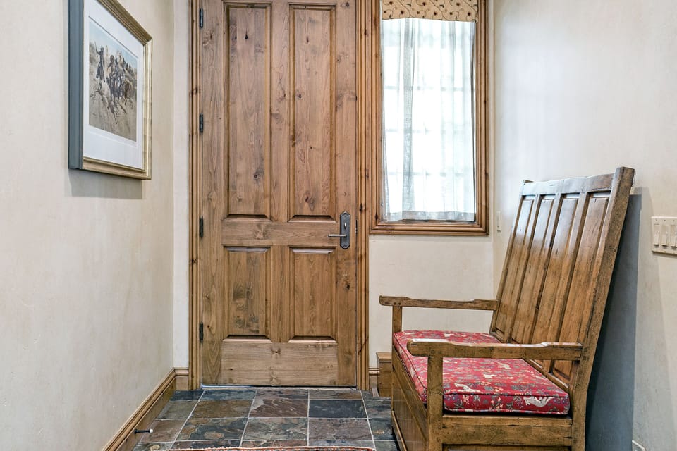 Front Entry Bench