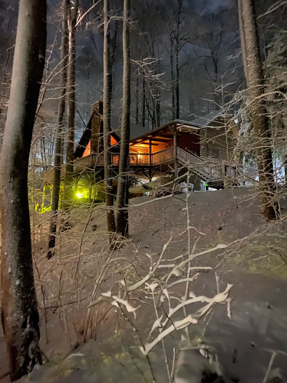 A cozy, accessible hideaway during winter weather 