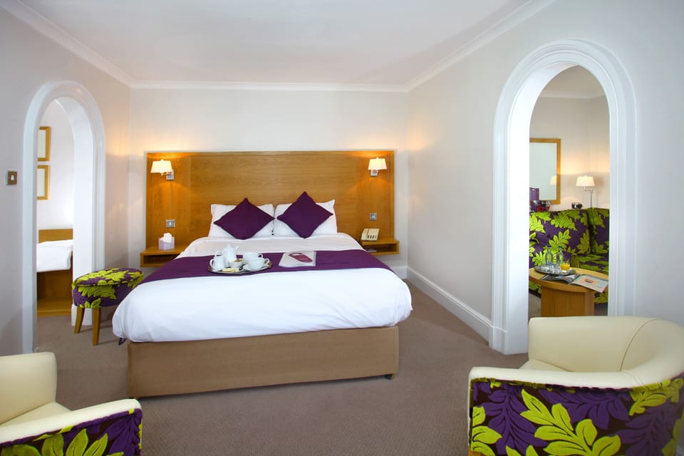 Junior Suite | Hypo-allergenic bedding available, iron/ironing board, WiFi (free)