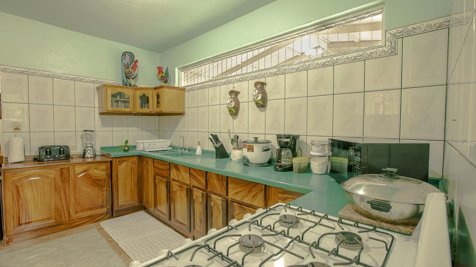 Fully equipped kitchen