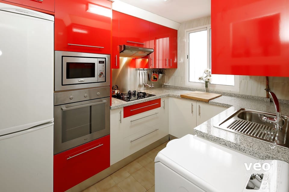 Kitchen fully equipped for self-catering.