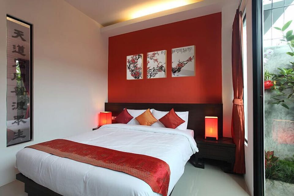 Single Room  | In-room safe, desk, blackout drapes, free WiFi