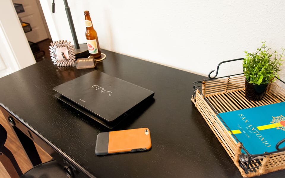 Work Station 