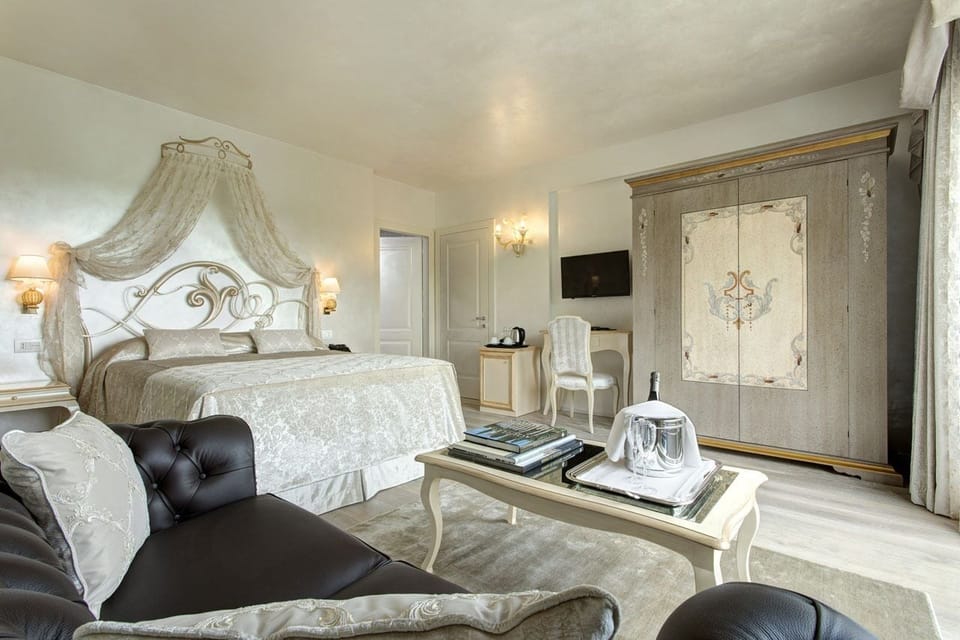Double or Twin Room | Premium bedding, minibar, in-room safe, individually decorated