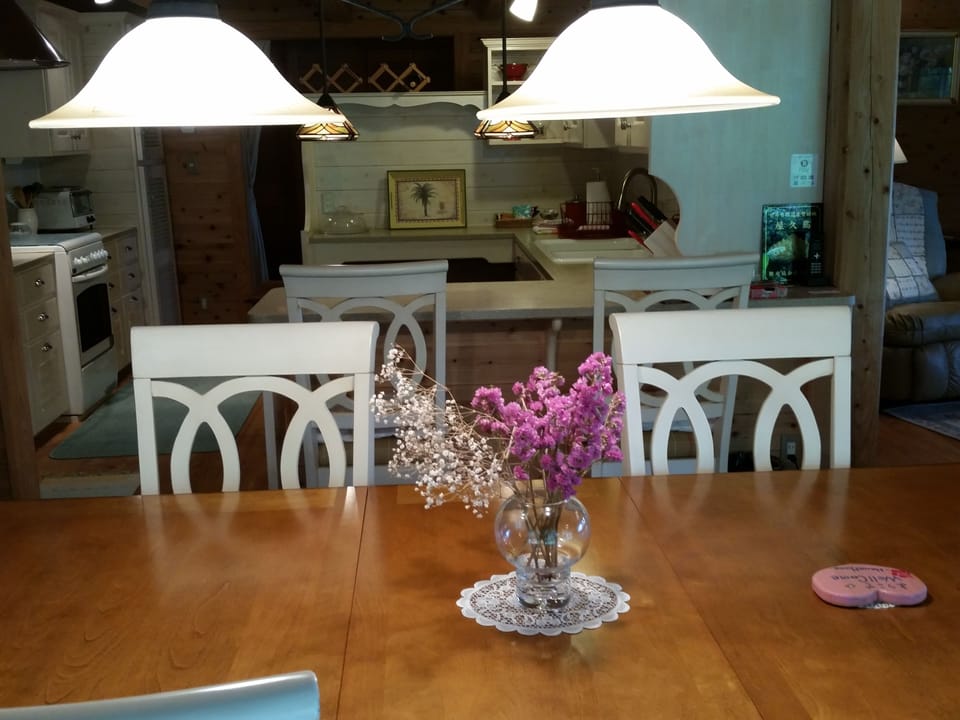 Deluxe Villa | In-room dining