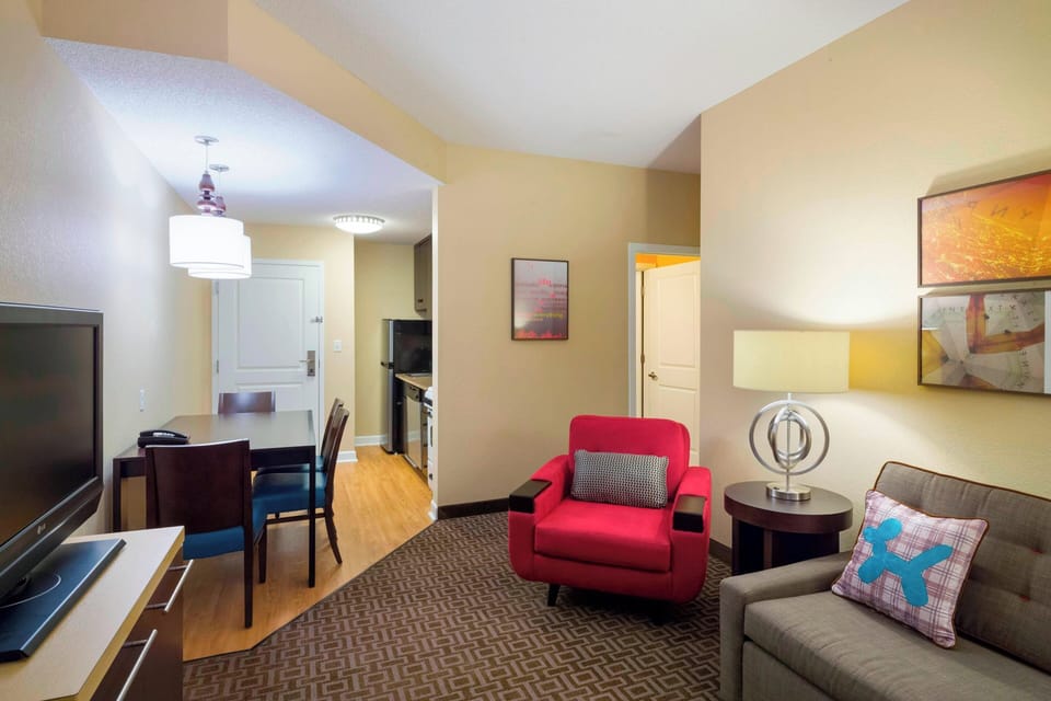 In-room safe, desk, iron/ironing board, WiFi
