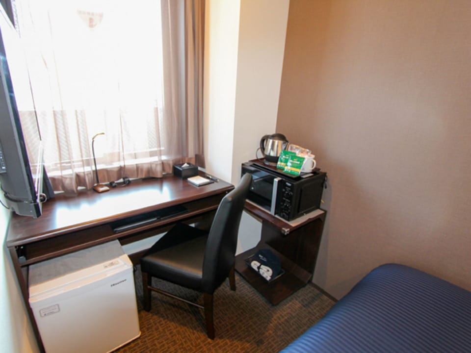 Iron/ironing board, free WiFi