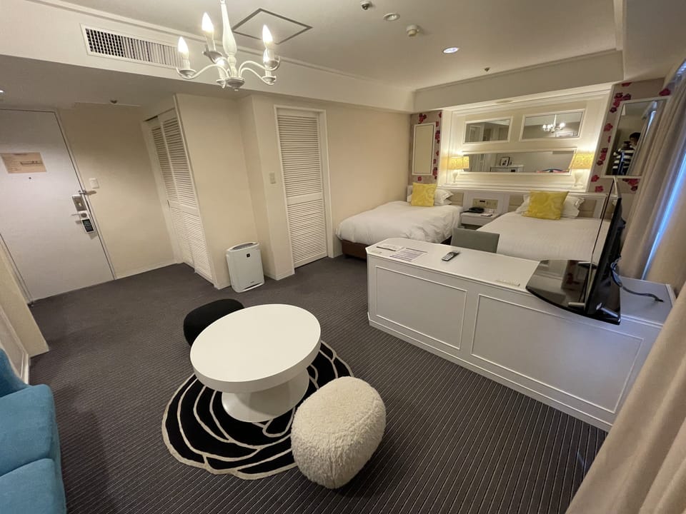 Family Twin Room | In-room safe, desk, iron/ironing board (on request), WiFi (free)