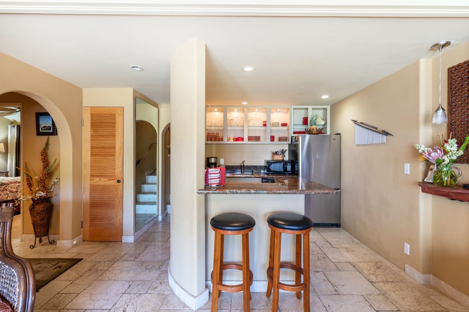 Makani A Kai B8 Kitchen