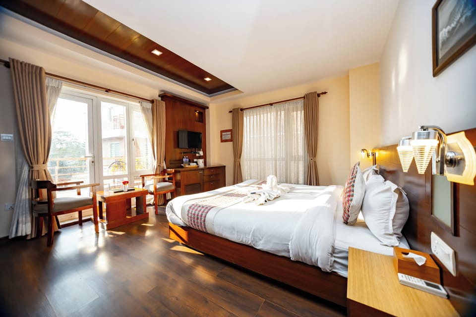 Superior Double Room, Balcony | Premium bedding, minibar, in-room safe, individually decorated