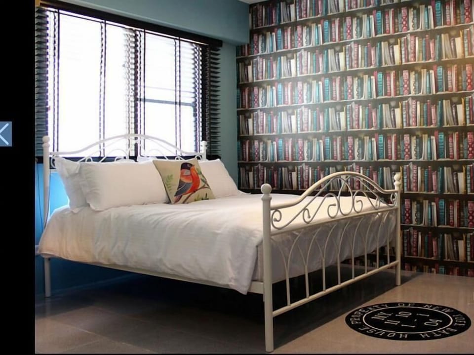 Standard Double Room | Individually furnished, desk, blackout drapes, soundproofing