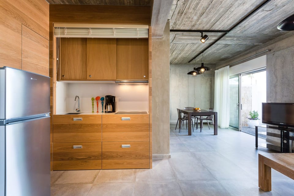 Villa | 3 bedrooms, pillowtop beds, in-room safe, soundproofing
