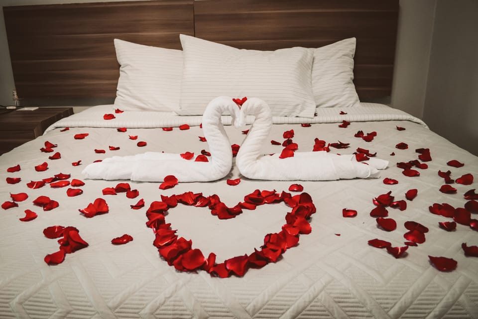 Double Room, 1 King Bed | Desk, iron/ironing board, free WiFi, bed sheets