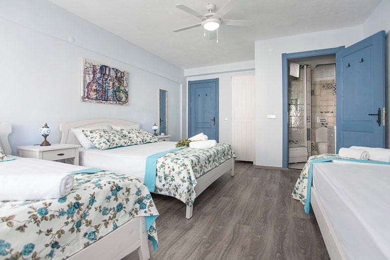 Basic Quadruple Room | Free WiFi