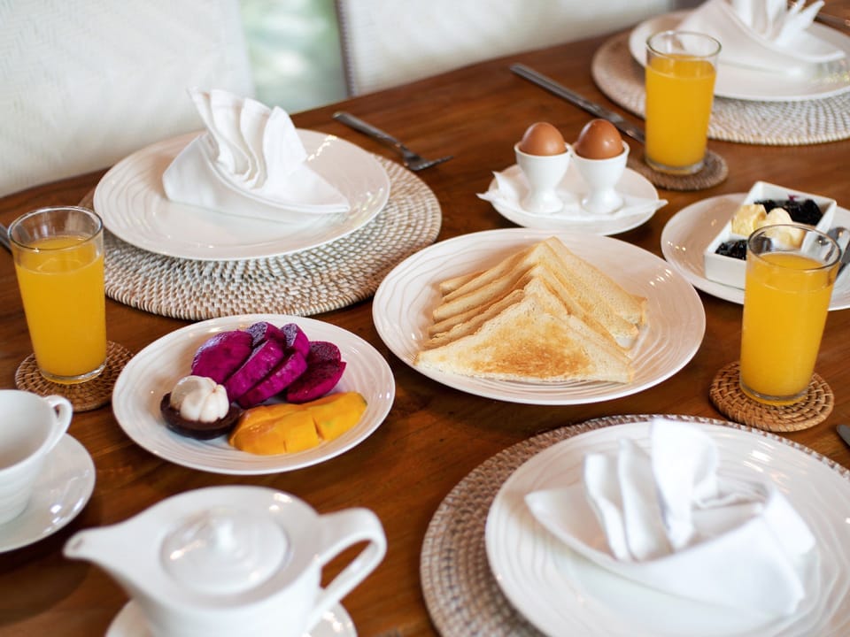 Daily continental breakfast for a fee