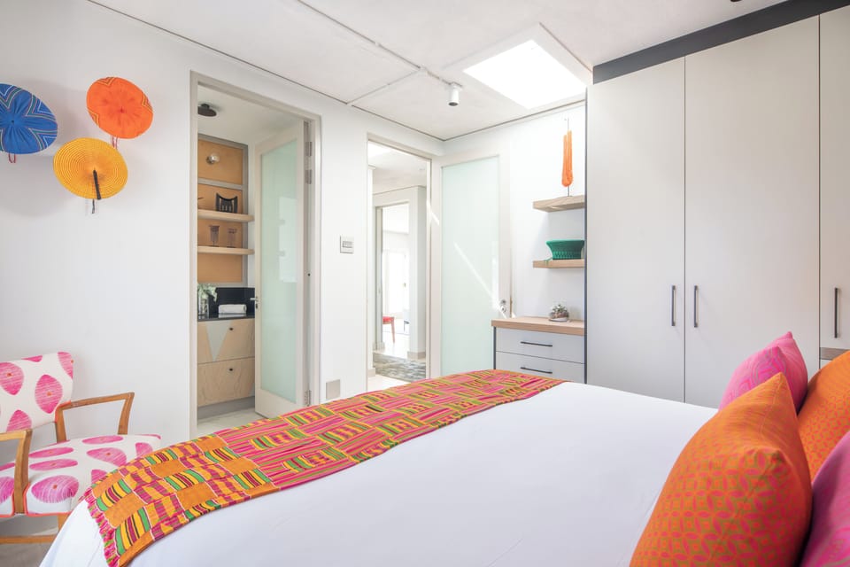 52 Victoria | 5 bedrooms, premium bedding, in-room safe, iron/ironing board
