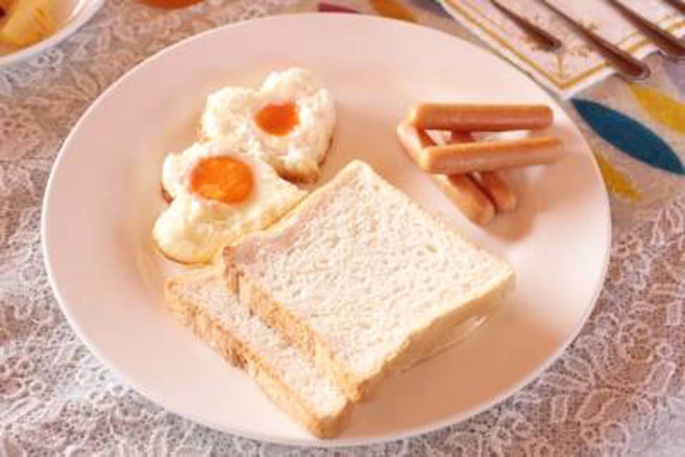 Daily local cuisine breakfast for a fee