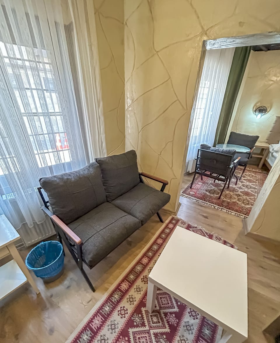 1 bedroom, premium bedding, in-room safe, desk