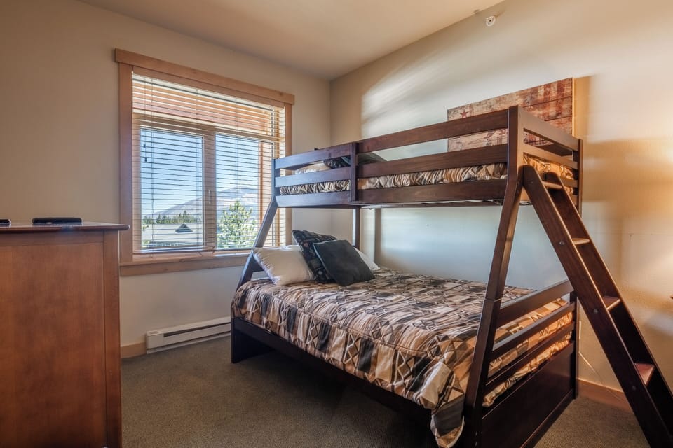 Luxury Condo, 2 Bedrooms (Sunstone #329) | 1 bedroom, WiFi (free)