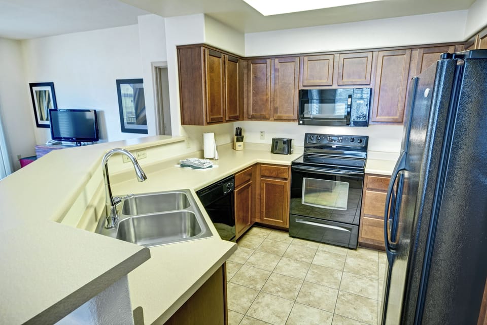 Standard Condo, 1 Bedroom, Kitchen | Room amenity