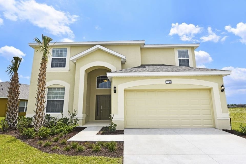House, 6 Bedrooms | Exterior