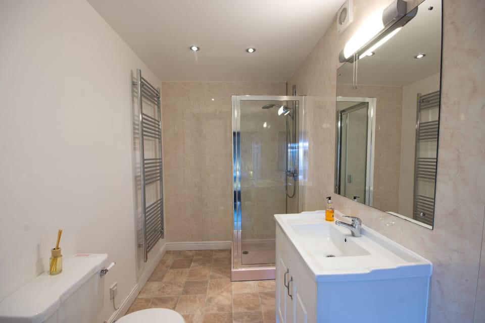 Ensuite shower room