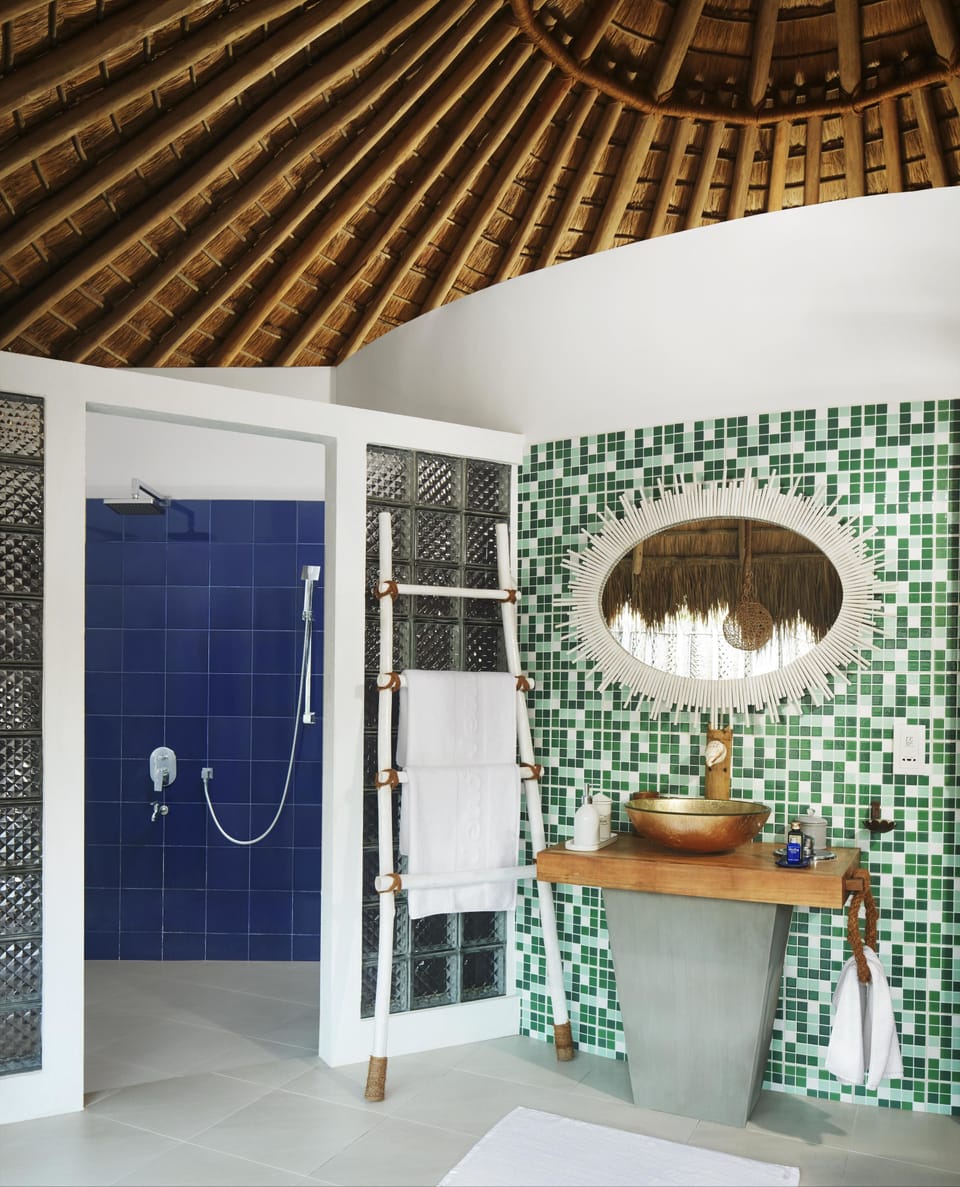 Luxury Cabin, 1 Double Bed, Sea View | Bathroom | Shower, free toiletries, hair dryer, bathrobes