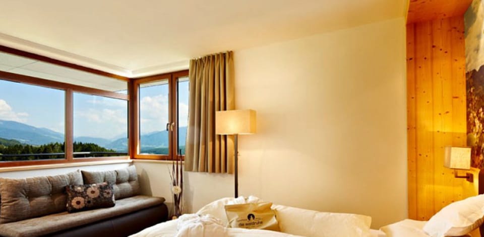 Deluxe Double Room, 1 Bedroom | Premium bedding, in-room safe, desk, soundproofing