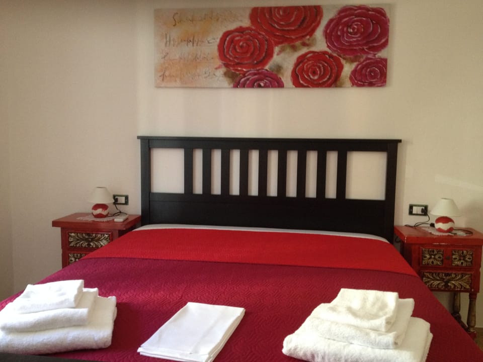 Comfort Double Room, Balcony, City View (Room 2) | Premium bedding, minibar, individually furnished, soundproofing