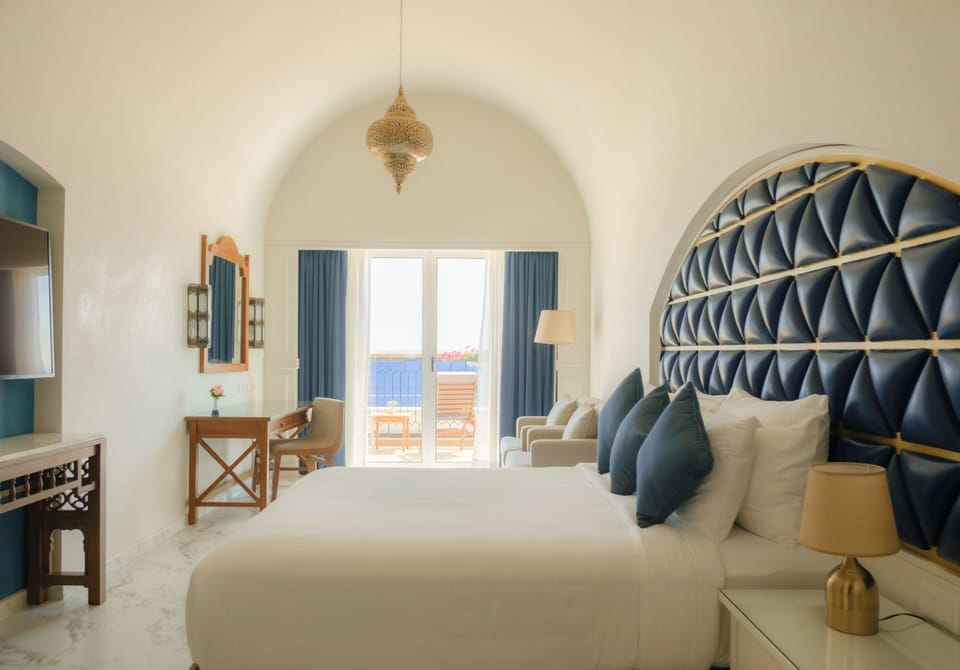 Executive Suite, Multiple Beds, Sea View | Water view