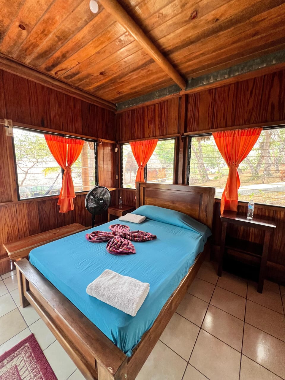 Standard Triple Room, Private Bathroom (1 Double and 1 Single Bed) | Desk, rollaway beds (surcharge), WiFi (free), bed sheets