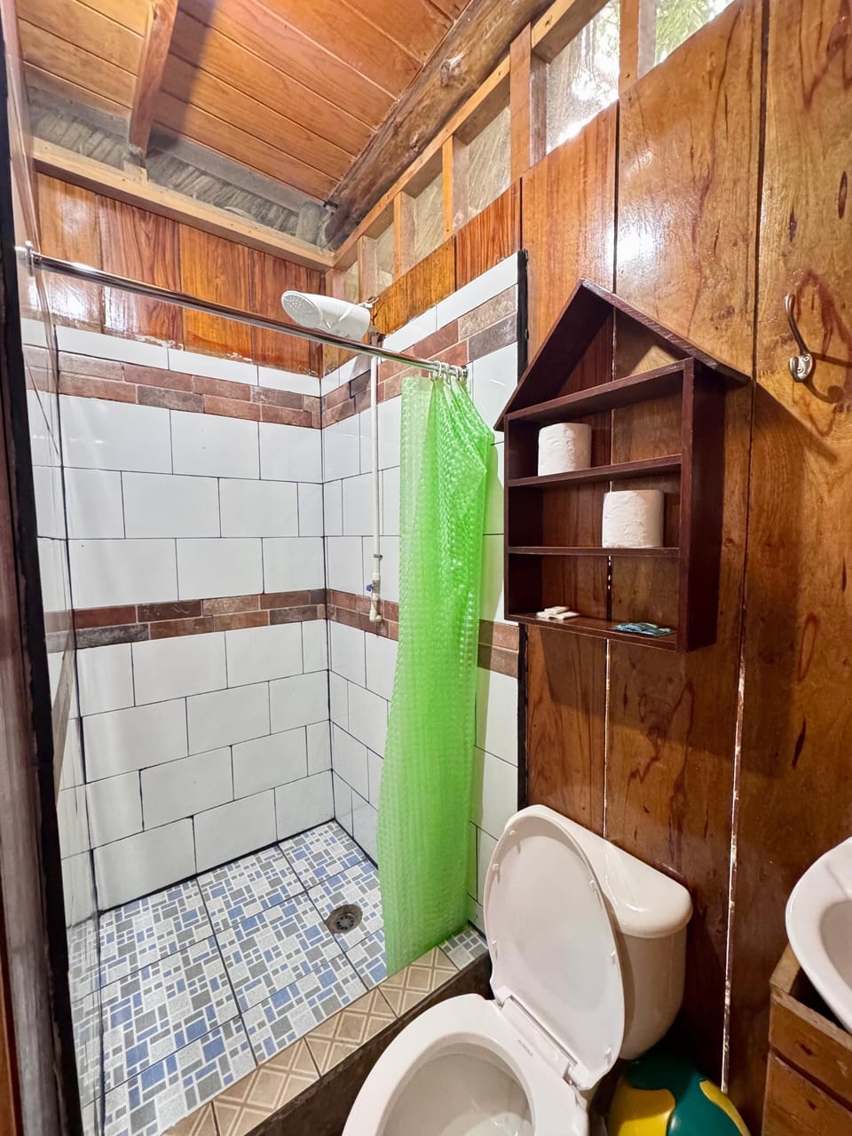 Desk, rollaway beds (surcharge), WiFi (free), bed sheets