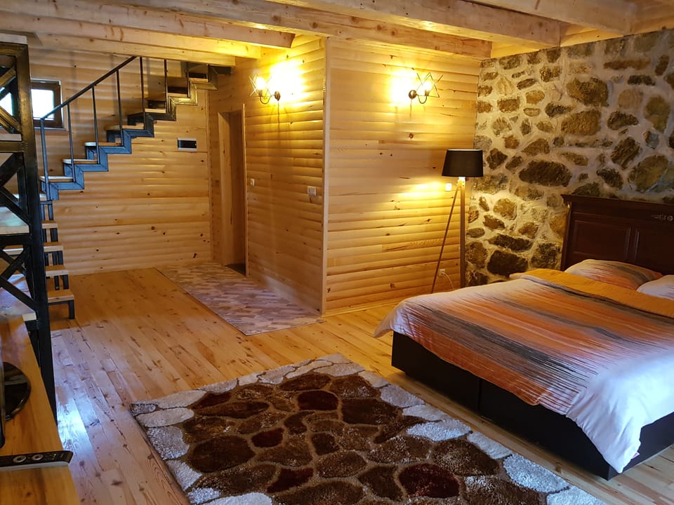 Grand Chalet, 1 Bedroom, Balcony, Garden View | In-room safe, desk, laptop workspace, free WiFi