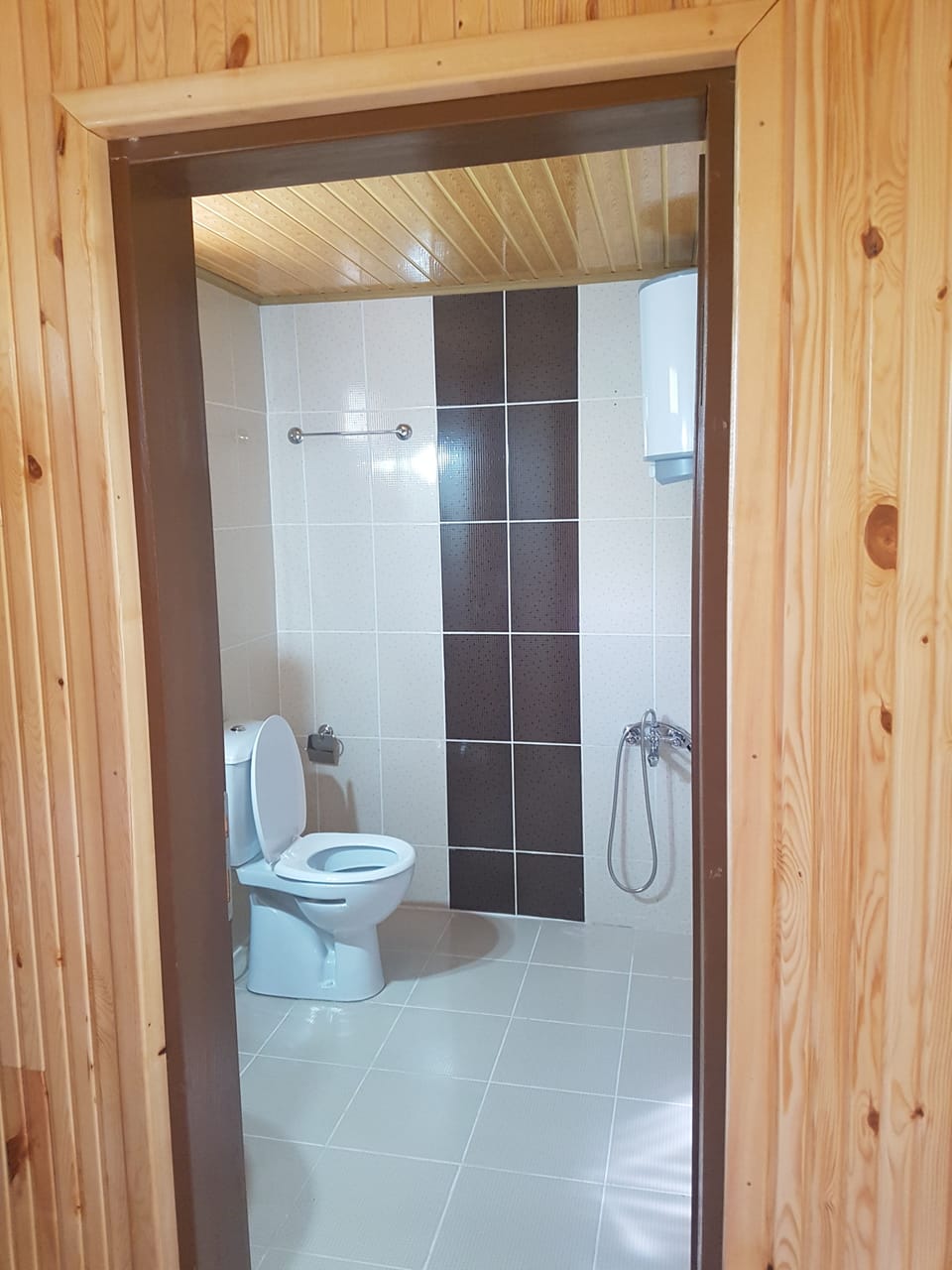 Classic Villa, 2 Bedrooms | Bathroom | Shower, free toiletries, hair dryer, slippers