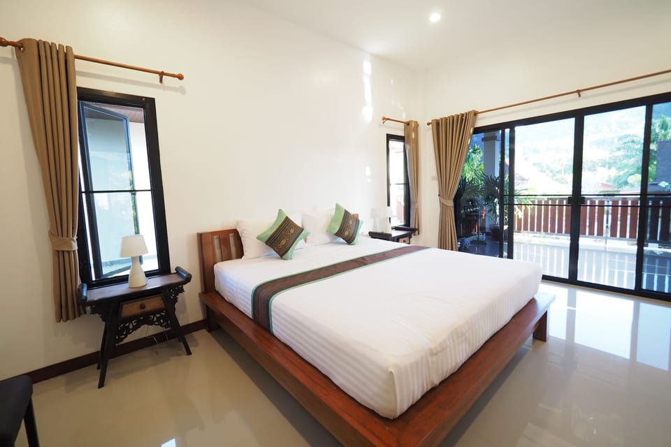 Standard Room, Balcony, Garden View | Premium bedding, minibar, individually decorated, individually furnished