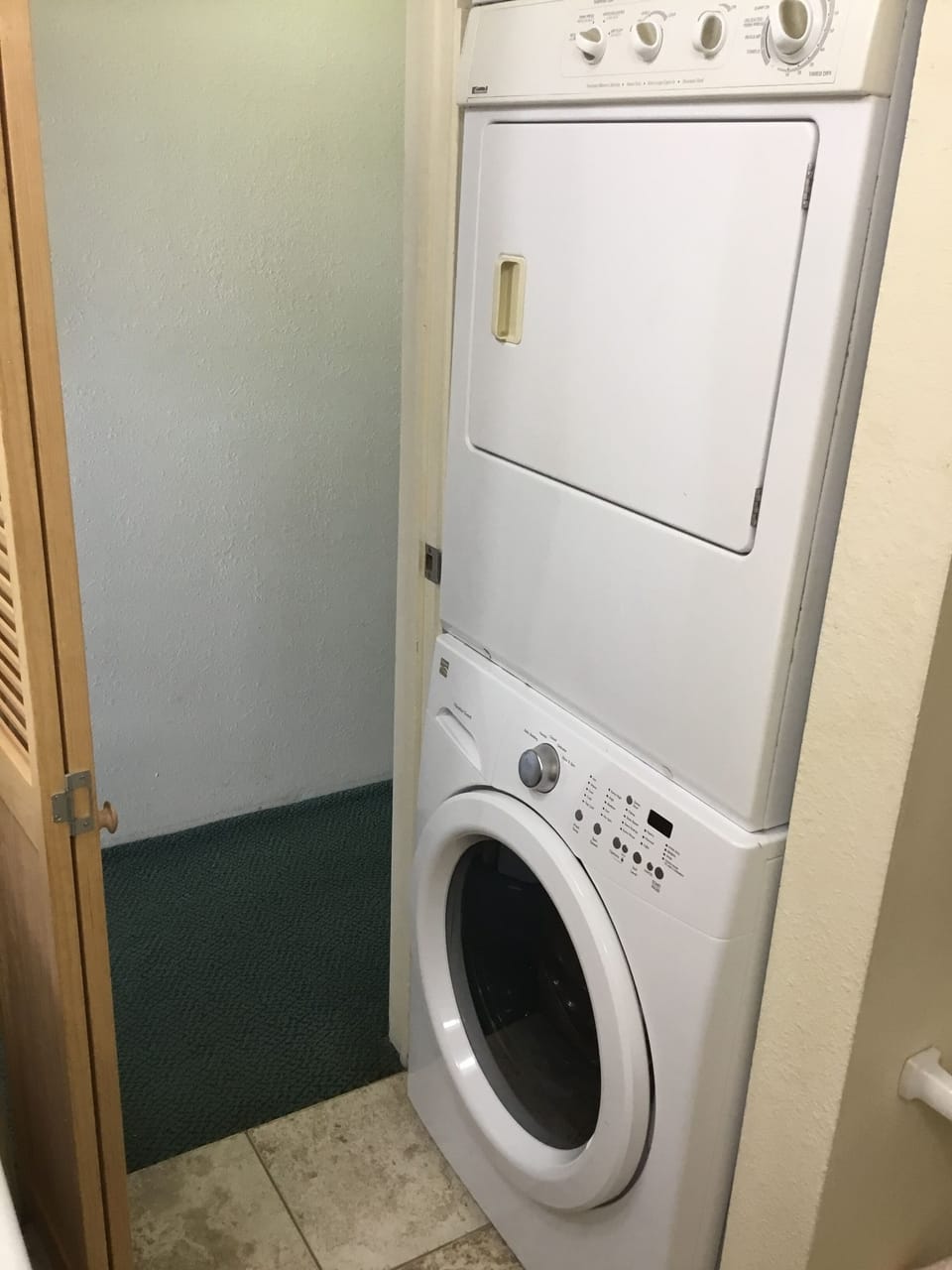 Washer and Dryer- Bring less clothes- EZ wash them