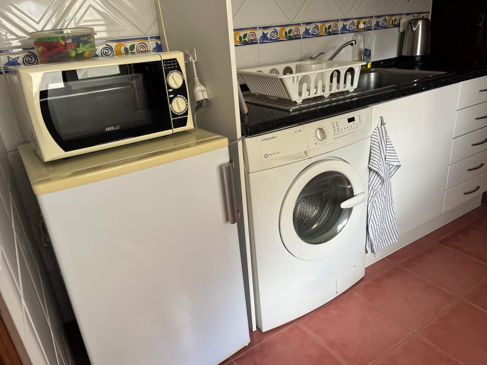 Microwave. Fridge. Clothes washer