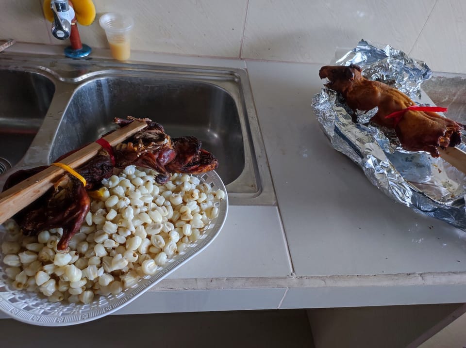 Breakfast, lunch and dinner served