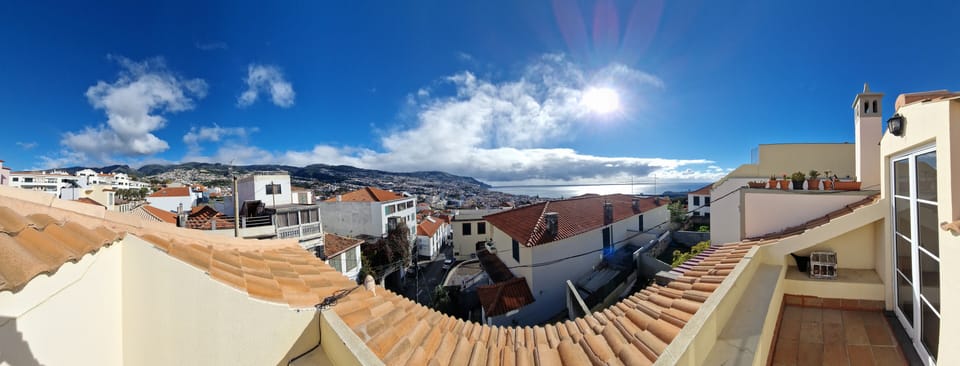balcony / view 